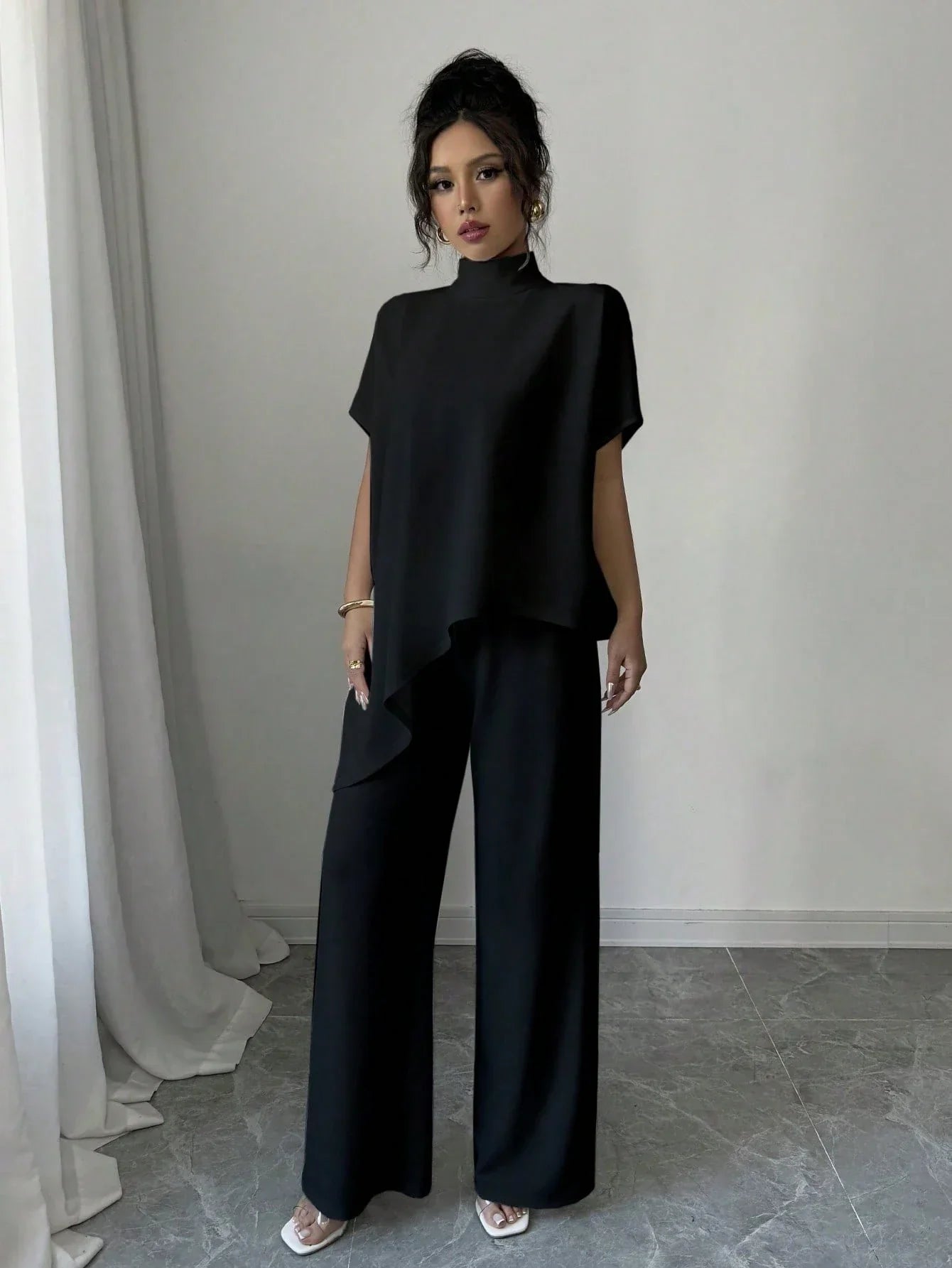 Ensemble Blouse Asymétrique Et Pantalon