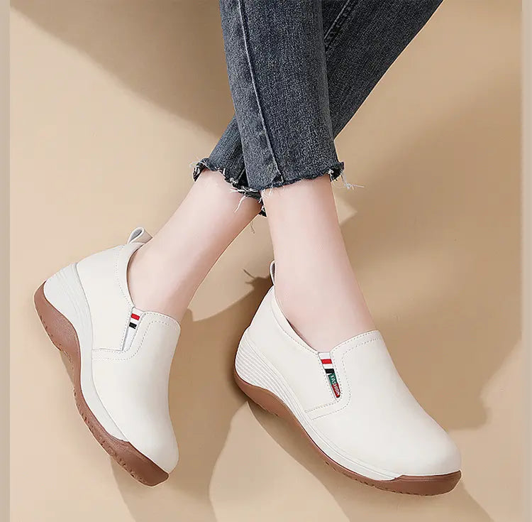 Chaussures pour femmes à semelles épaisses aspect cuir