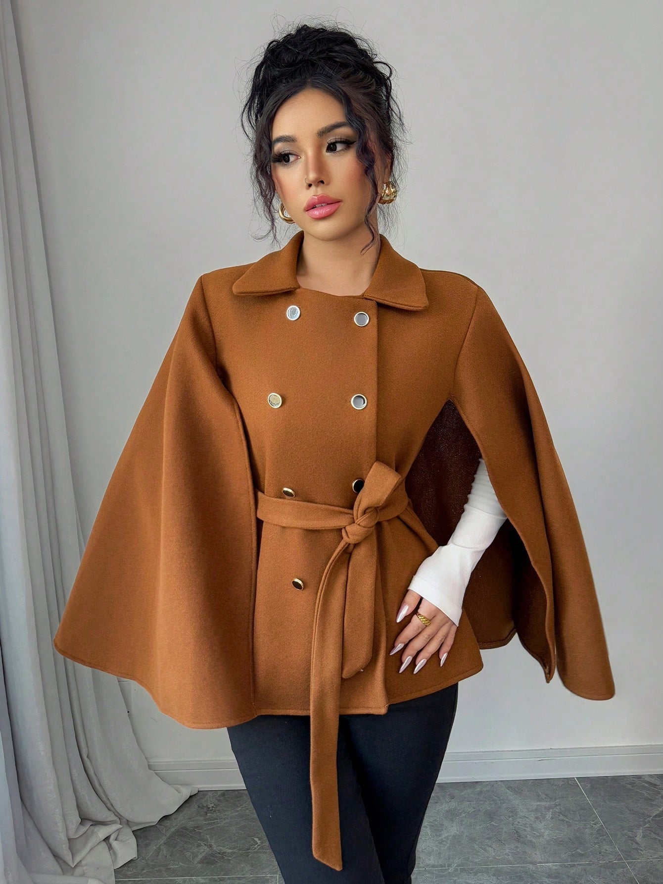 Veste Capelet Élégante Couleur Café