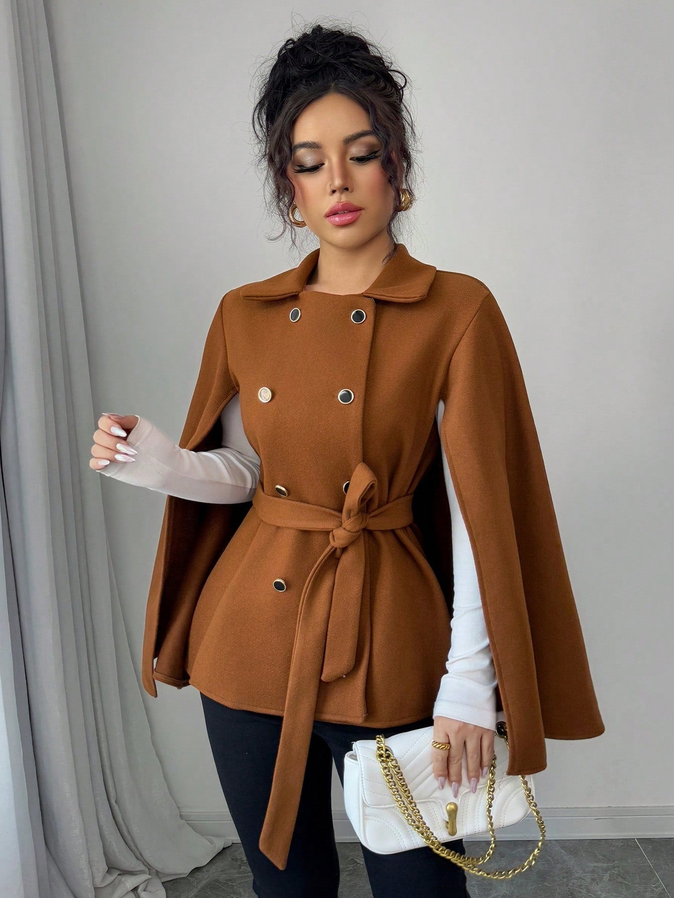 Veste Capelet Élégante Couleur Café