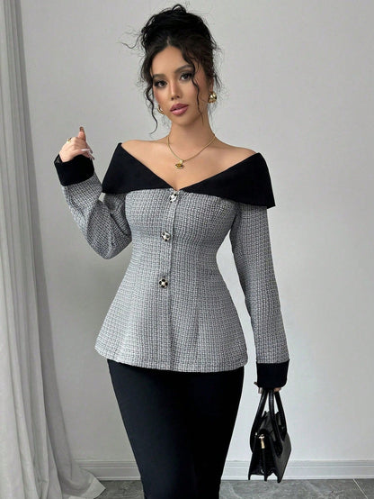 Veste Minimaliste À Épaules Dénudées Et Col V