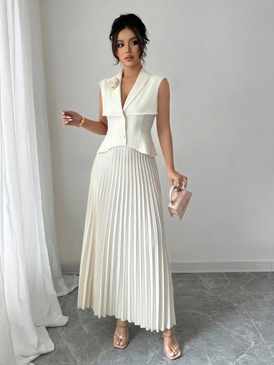Ensemble Gilet Cintré Et Jupe Plissée