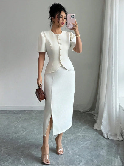 Ensemble Blazer Et Jupe En Laine Couleur Abricot Élégant