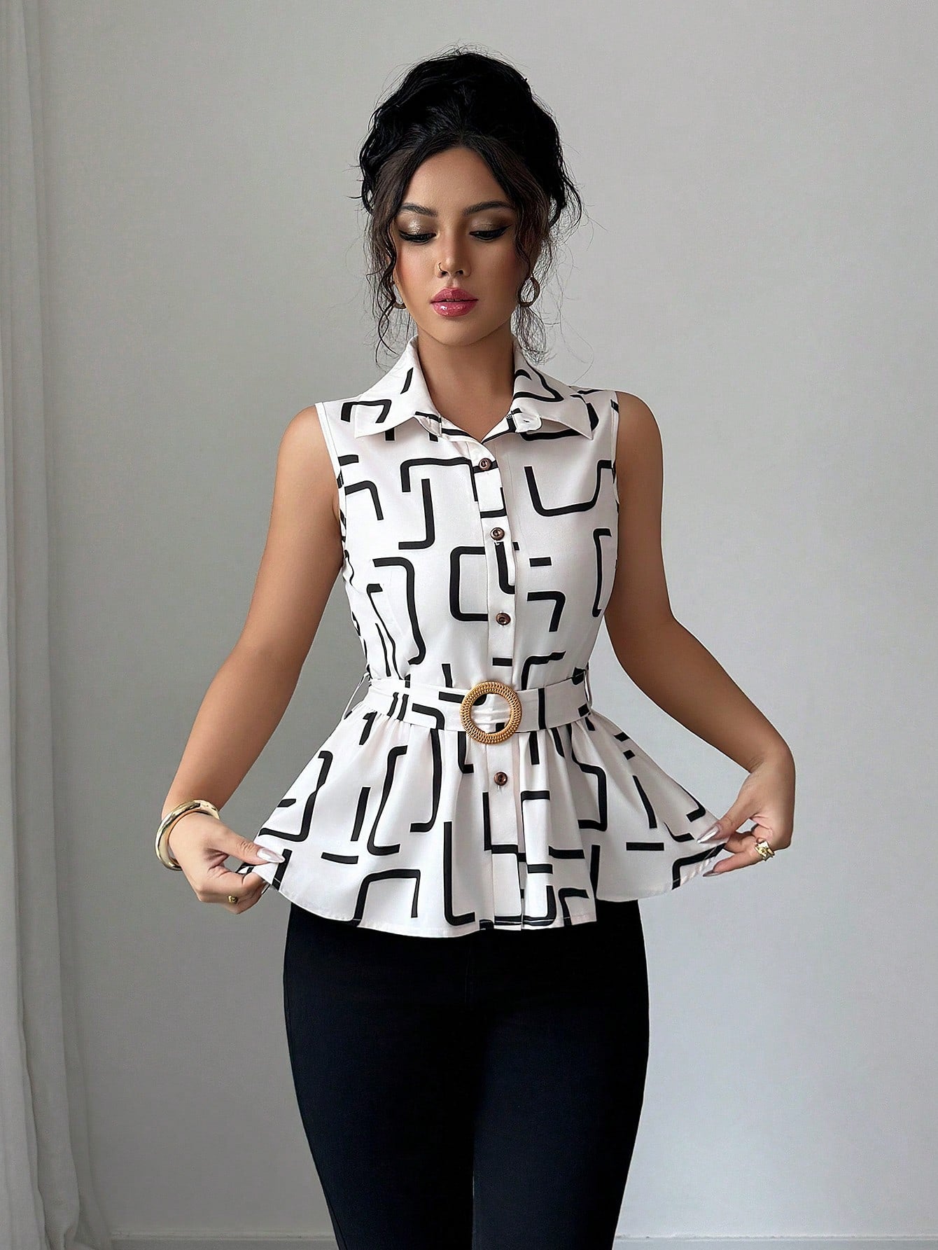 Blouse Géométrique À Ourlet Volanté