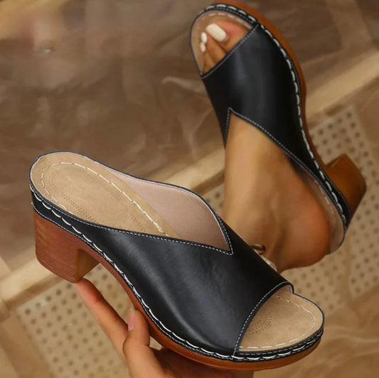Sandales pour femmes à talons carrés
