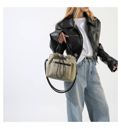 Sac seau bandoulière en nylon à cordon pour femme
