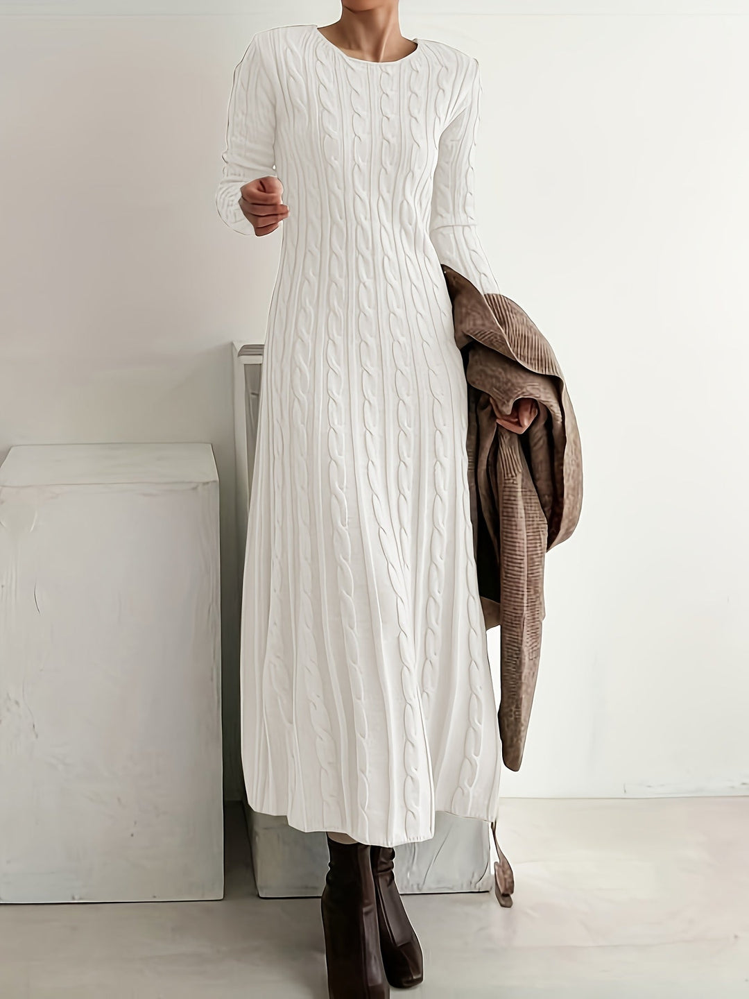 Robe longue élégante en maille torsadée pour femme