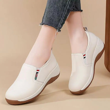 Chaussures pour femmes à semelles épaisses aspect cuir