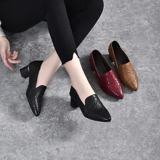 Escarpins à talons moyens brodés effet cuir pour femmes