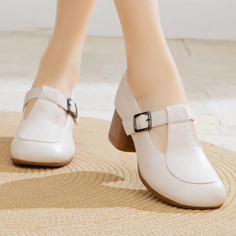 Chaussures rétro pour femmes à bout rond et talon épais avec bride