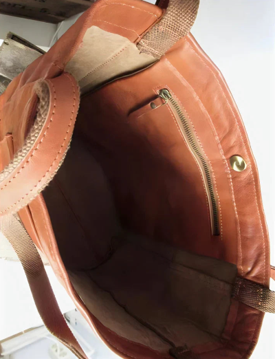 Sac Bandoulière Intemporel en Effet Cuir pour Femme, Idéal au Quotidien
