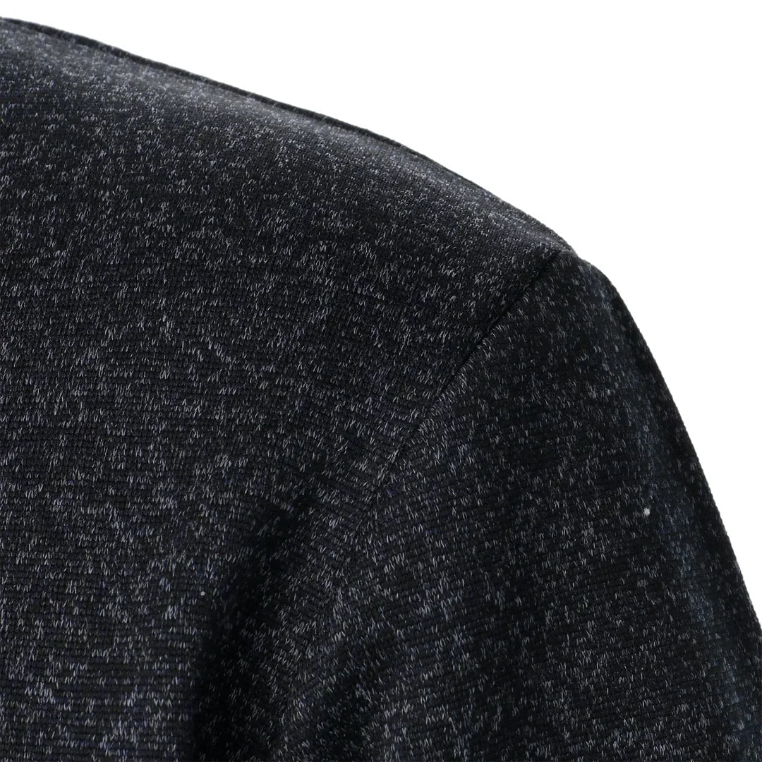 Pull moderne en maille à col boutonné