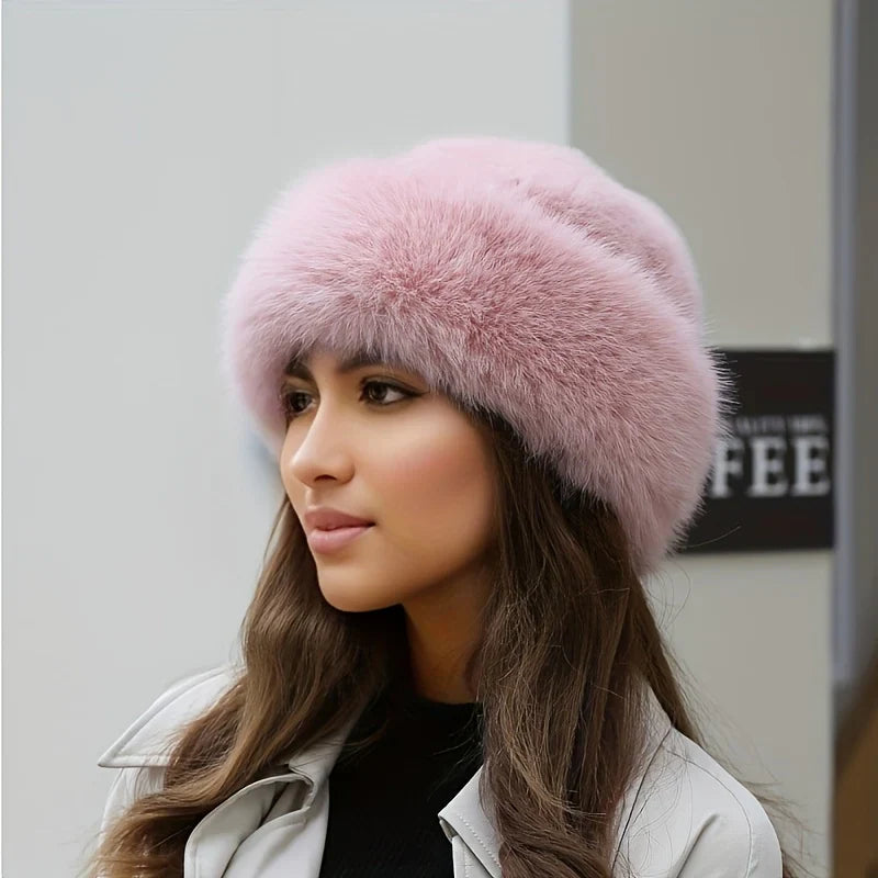 Chapeau d'hiver élégant en fausse fourrure pour femme