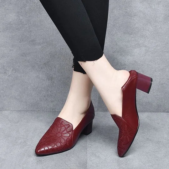 Escarpins à talons moyens brodés effet cuir pour femmes