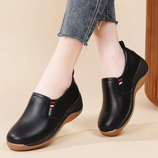 Chaussures pour femmes à semelles épaisses aspect cuir