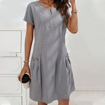 Robe femme à demi-zip, coupe décontractée et poches boutonnées