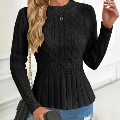 Pull pour femme avec un col en maille épaisse et des volants