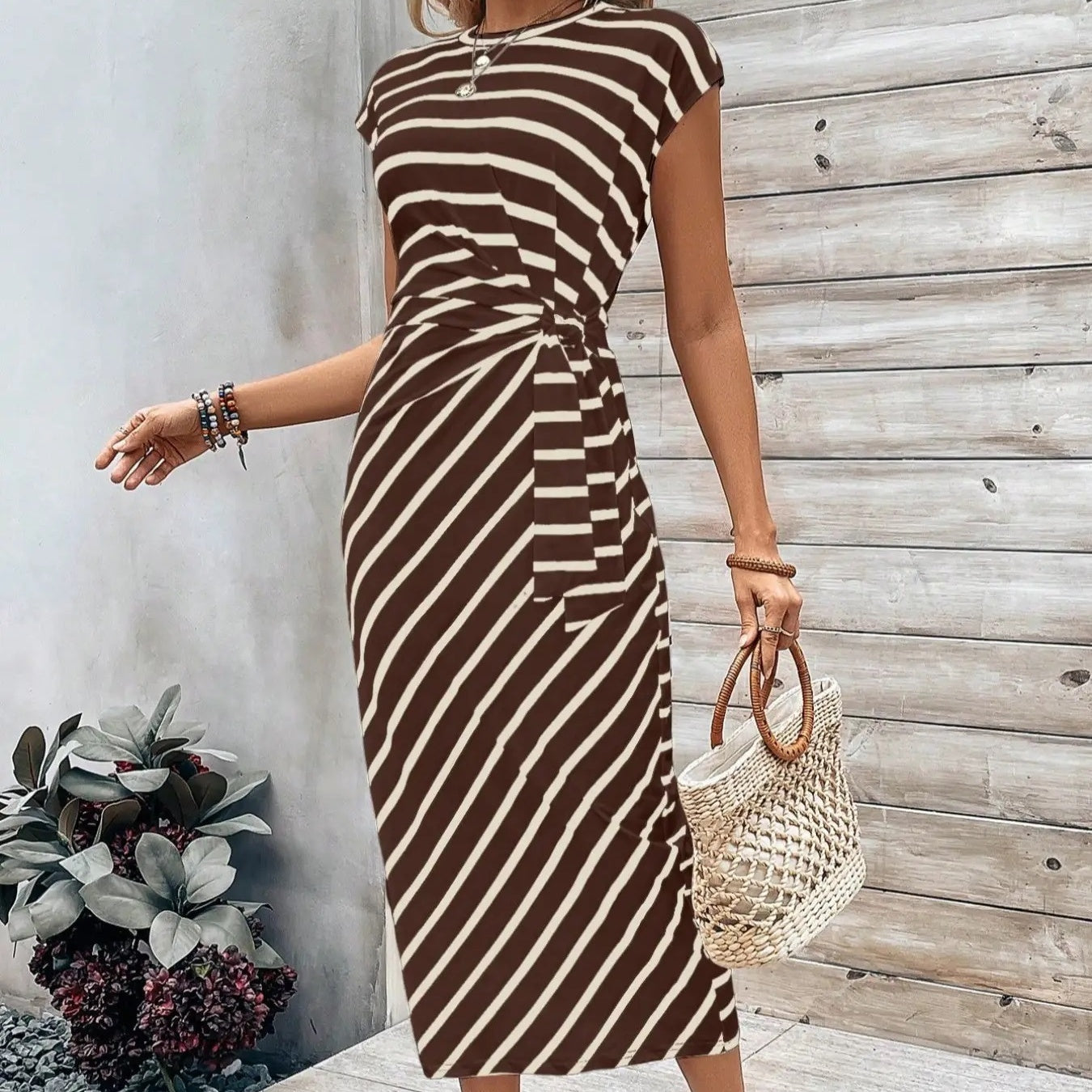 Robe longue Seralina à taille nouée et blocs de couleurs pour femme