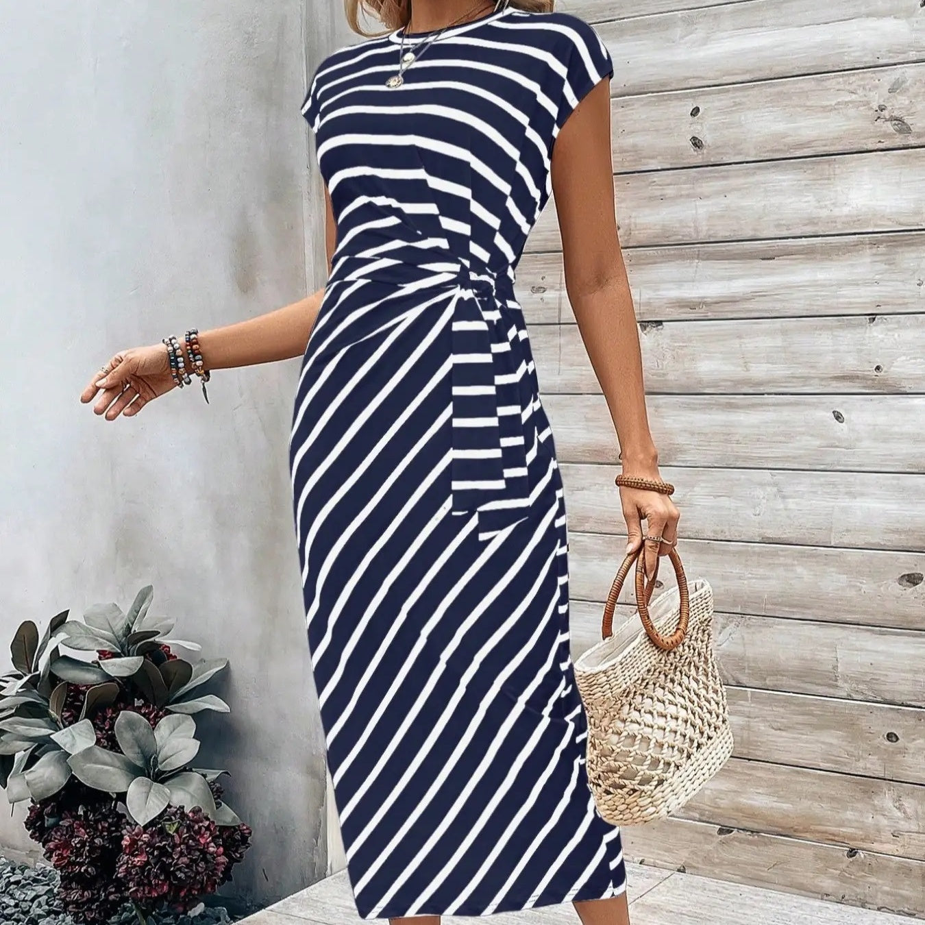 Robe longue Seralina à taille nouée et blocs de couleurs pour femme