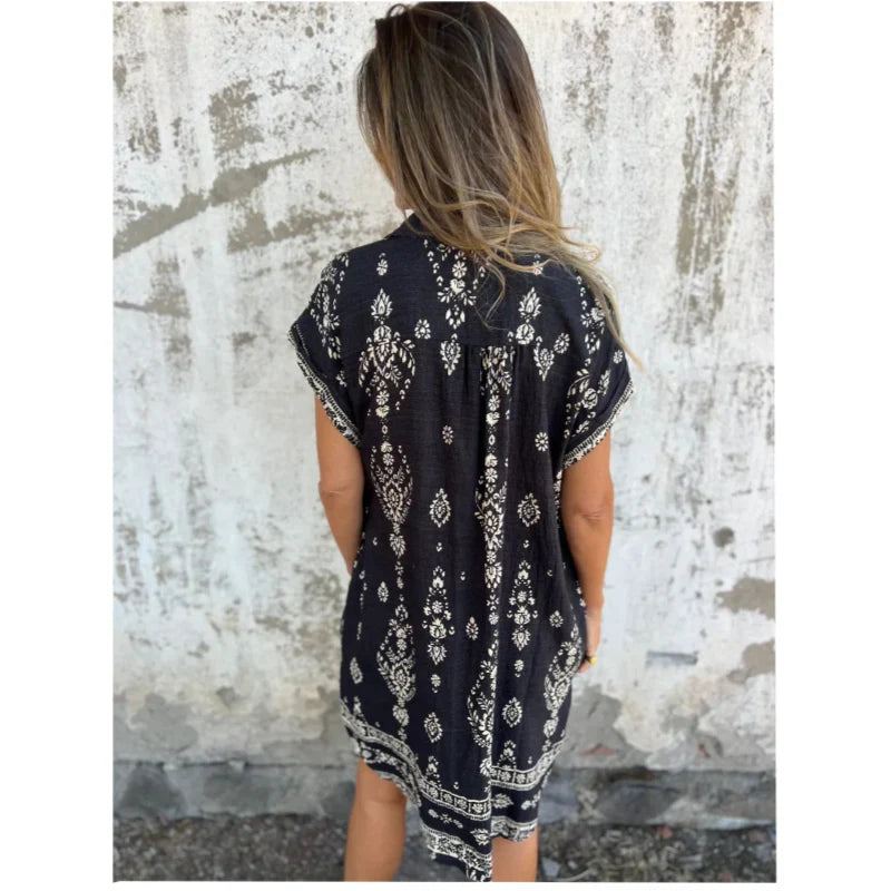 Robe courte imprimée à col en V et manches courtes avec poches pour femme